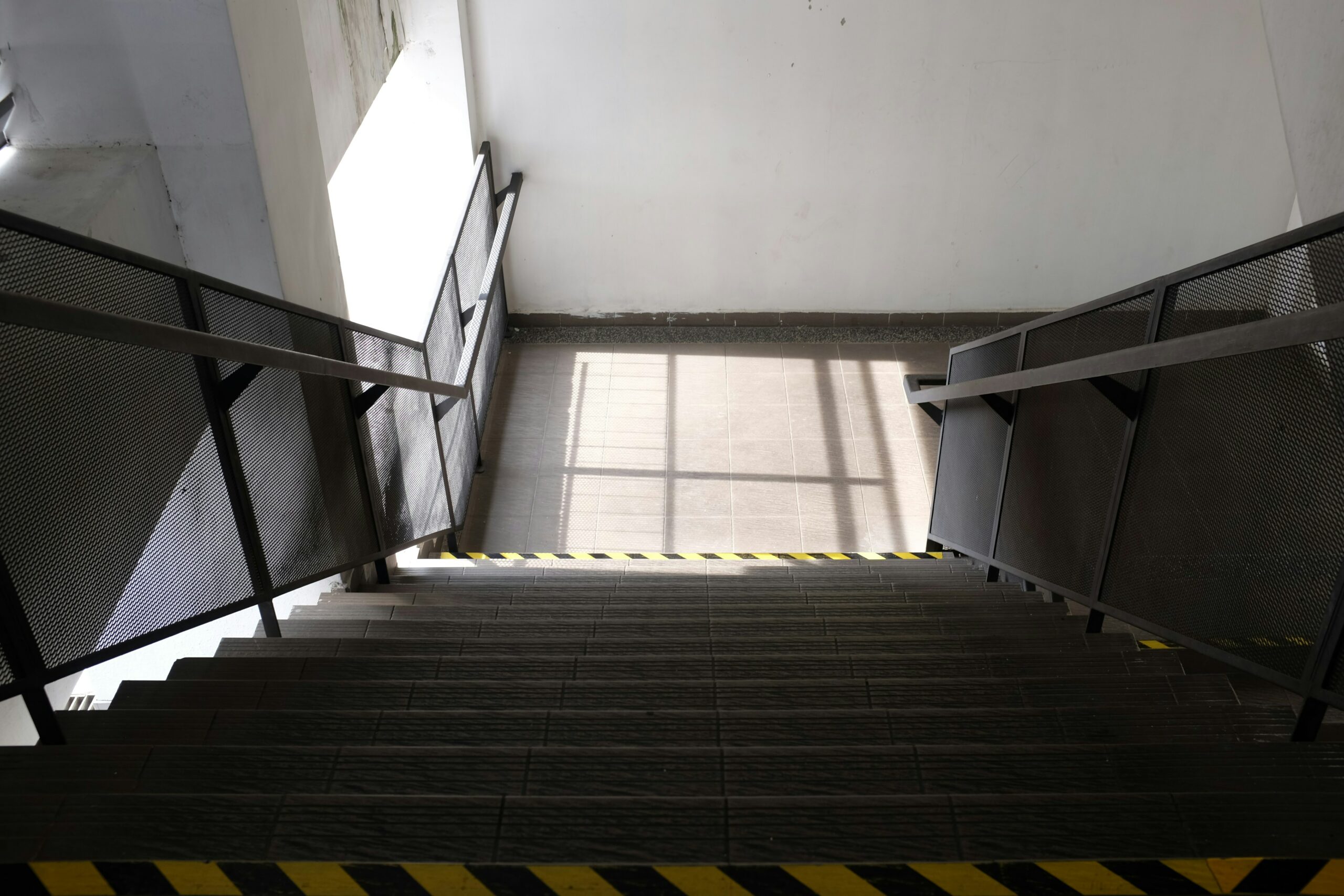 soluciones antideslizantes para escaleras